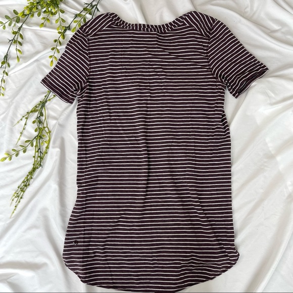 Lululemon Athletica Om Tee In West2east Stripe Heathered Bordeaux Drama Shirt - Picture 8 of 10
